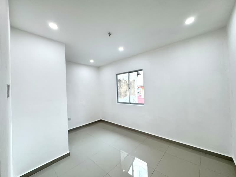 Rumah Teres 2 Tingkat untuk Dijual di Taman Desa Jaya (Johor Bahru) - Royz Ng - Interior - PropertyGuru.com.my