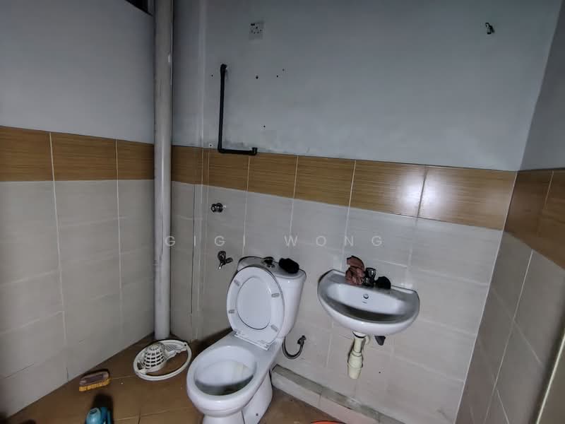 Shop for Rent in Taman Bukit Beruang (Bukit Baru) - Gigi Wong - PropertyGuru.com.my