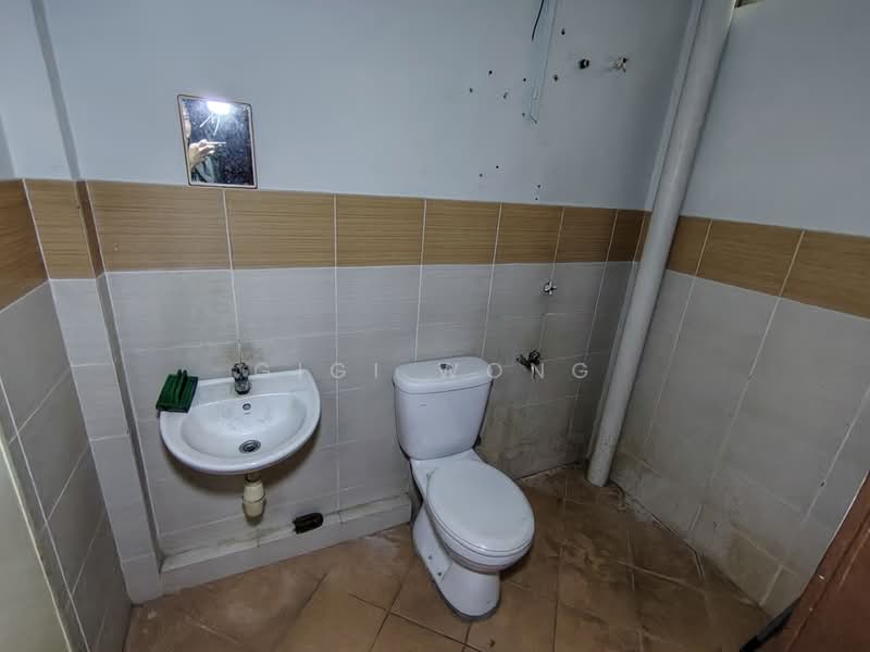 Shop for Rent in Taman Bukit Beruang (Bukit Baru) - Gigi Wong - PropertyGuru.com.my