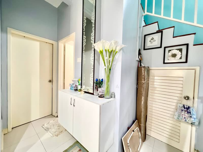 Cluster House for Sale in Seksyen U9 (Shah Alam) - Fahana Rashid - Entrance - PropertyGuru.com.my