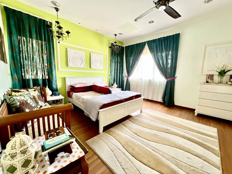 Cluster House for Sale in Seksyen U9 (Shah Alam) - Fahana Rashid - Bedroom - PropertyGuru.com.my