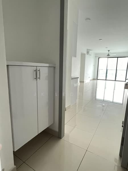 Kondominium untuk Dijual di Mizumi Residences - JK Leong - Living Room - PropertyGuru.com.my