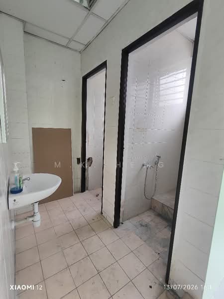 Shop / Office for Rent in Mutiara Bukit Raja (Kapar) - M.K. Heng - Bathroom - PropertyGuru.com.my