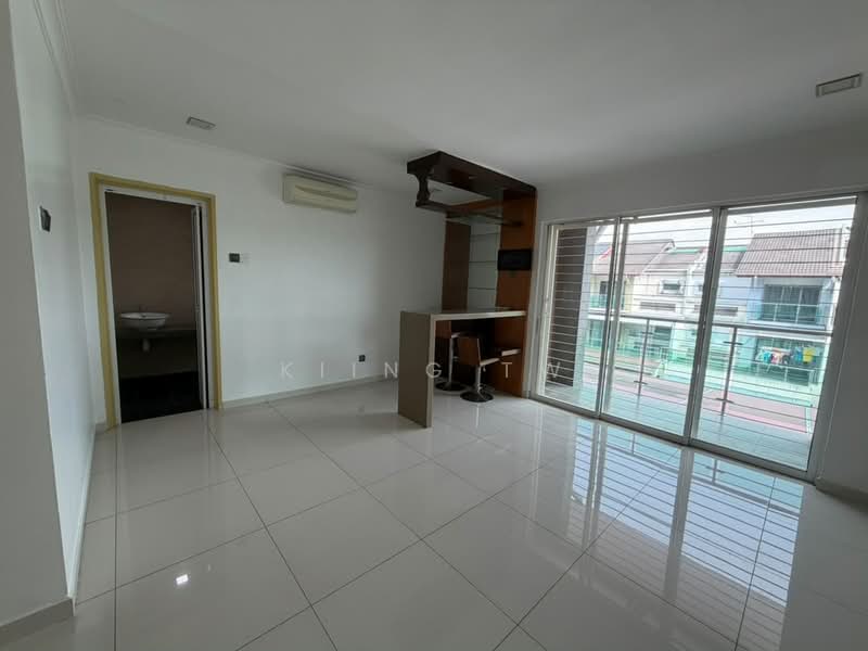 3-storey Terraced House for Sale in Taman Fadason (Kepong) - Kiing TW - Living Room - PropertyGuru.com.my