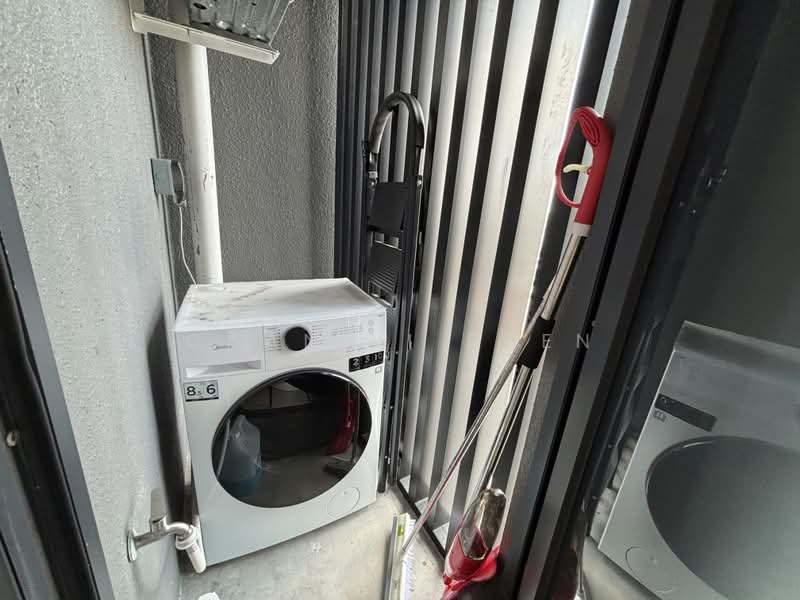 Kondominium untuk Dijual di 22 Macalisterz - Chan Yi Shen - Balcony - PropertyGuru.com.my