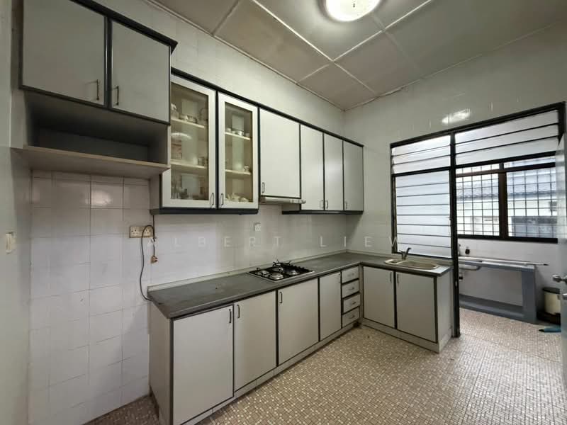 Semi-Detached House for Sale in Perling (Johor) - Albert Liew - Kitchen - PropertyGuru.com.my
