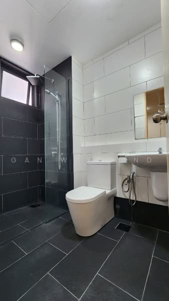 Service Residence for Rent at Univ 360 Place - GAN WEY SAND - Bathroom - PropertyGuru.com.my