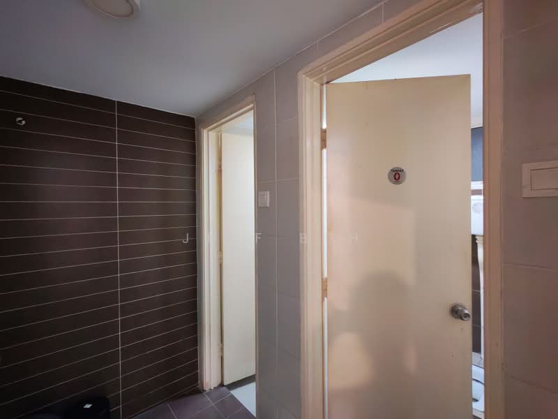Pejabat untuk Disewa di Bandar Putra Permai (Seri Kembangan) - Jeff Beh - Interior - PropertyGuru.com.my