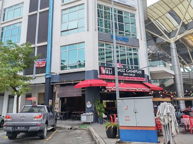 Pejabat untuk Disewa di Bandar Putra Permai (Seri Kembangan) - Jeff Beh - Exterior - PropertyGuru.com.my