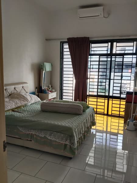 Rumah Teres 1 Tingkat untuk Dijual di Setia Eco Gardens (Gelang Patah) - SY Tan - Bedroom - PropertyGuru.com.my