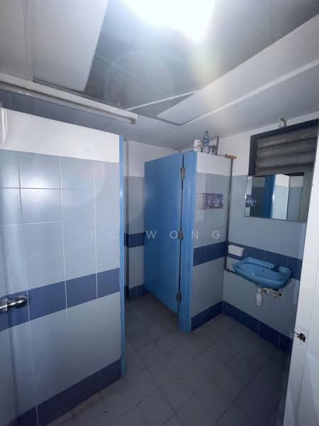 Kedai untuk Disewa di Dataran Prima (Petaling Jaya) - FC Wong - Bathroom - PropertyGuru.com.my