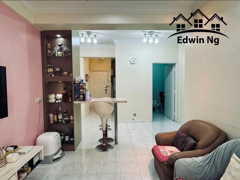 Kondominium untuk Dijual di Taman Desa Relau 2 - Edwin Ng - Living Room - PropertyGuru.com.my