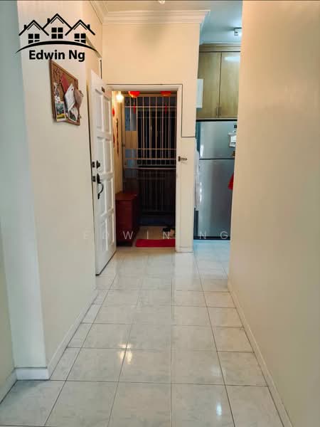 Kondominium untuk Dijual di Taman Desa Relau 2 - Edwin Ng - Corridor - PropertyGuru.com.my