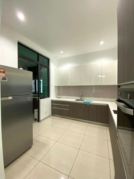 Kondominium untuk Dijual di The LIGHT COLLECTION II - Chris Teoh - Kitchen - PropertyGuru.com.my