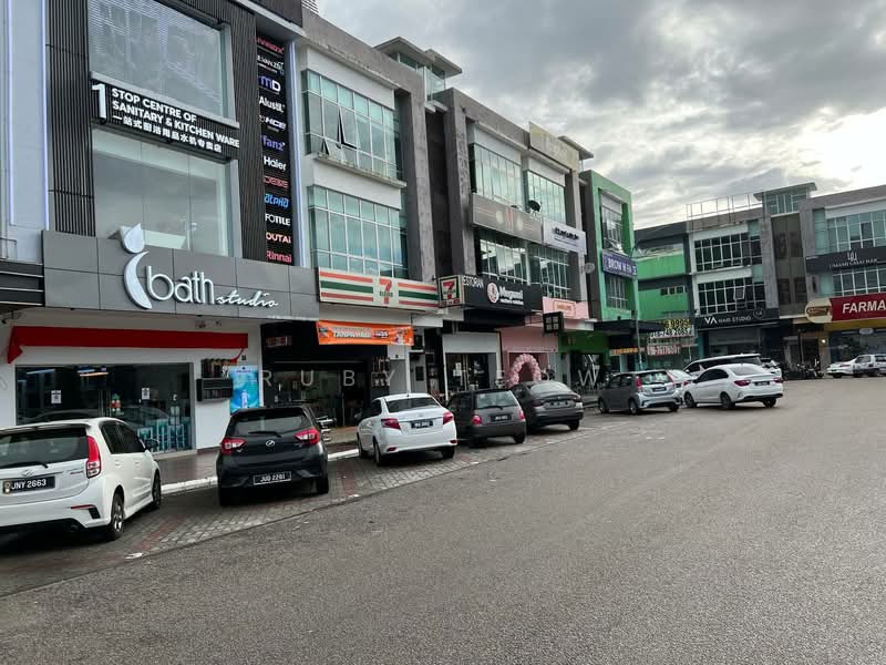 Kedai untuk Dijual di Taman Mount Austin (Tebrau) - Ruby Teow - Exterior - PropertyGuru.com.my