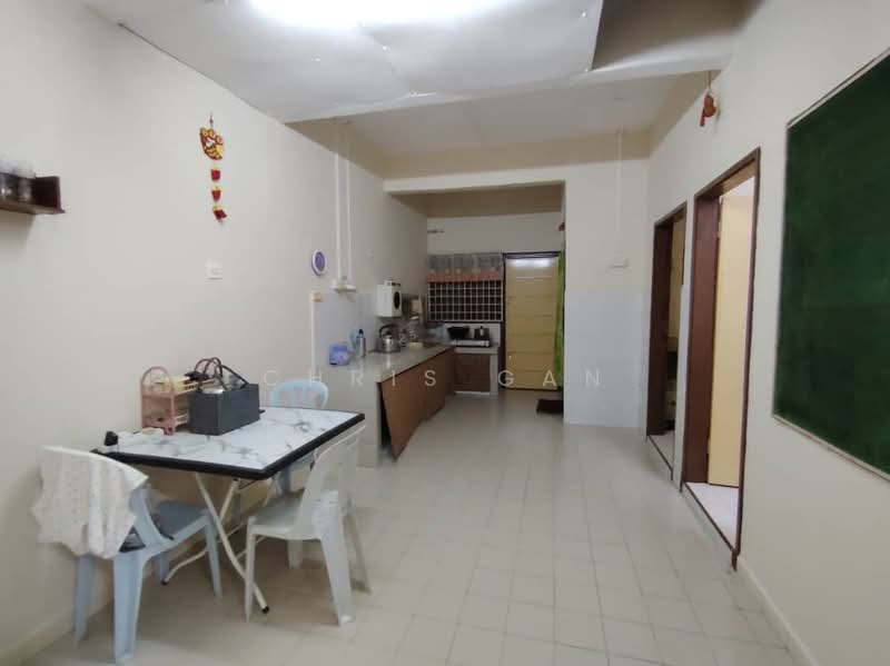 1-storey Terraced House for Rent in Semambu (Kuantan) - Chris Gan - Kitchen - PropertyGuru.com.my