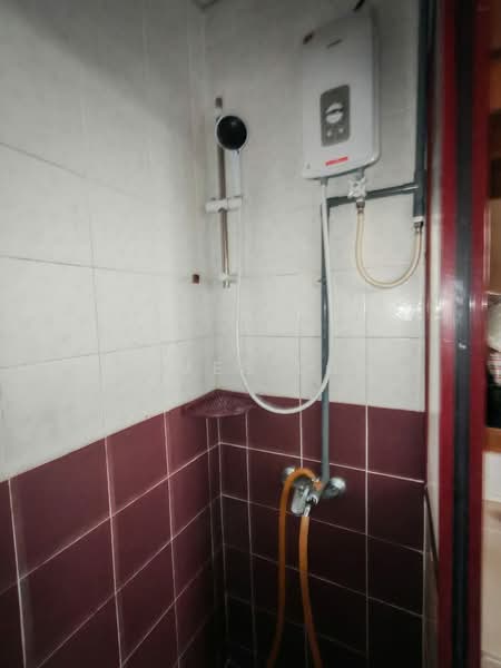 Kondominium untuk Dijual di Desa Cindaimas - James Loh - Bathroom - PropertyGuru.com.my