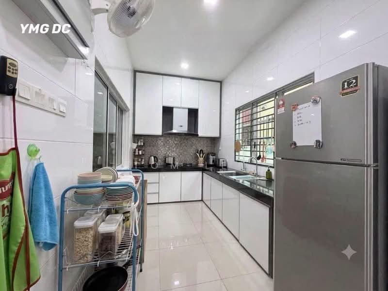 Rumah Berkembar untuk Dijual di Taman Sri Andalas (Klang) - Tom Lee - PropertyGuru.com.my