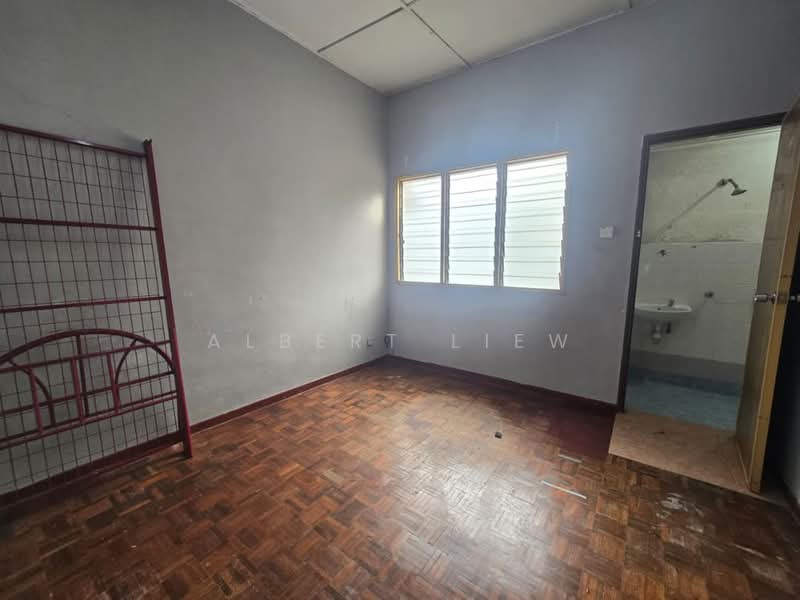 2-storey Terraced House for Sale in Kulai (Johor) - Albert Liew - Bedroom - PropertyGuru.com.my