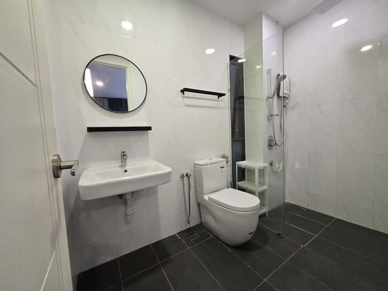 Service Residence for Rent at Reizz Residence - Puteri Ellysha - Bathroom - PropertyGuru.com.my