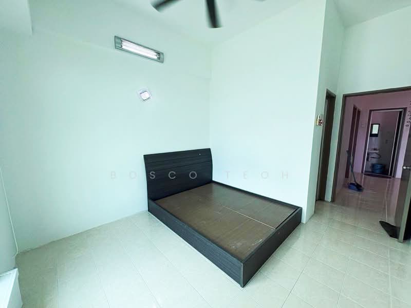 Pangsapuri untuk Disewa di Krystal Suria - Bosco Teoh - Bedroom - PropertyGuru.com.my