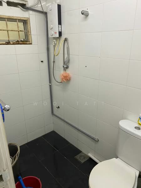Rumah Teres 2 Tingkat untuk Dijual di Bangsar (Kuala Lumpur) - Wooi Tatt - Bathroom - PropertyGuru.com.my
