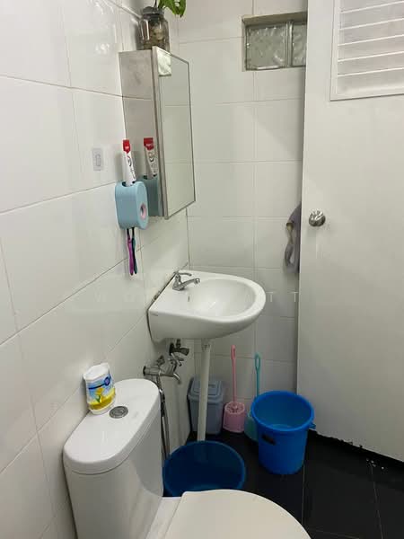 Rumah Teres 2 Tingkat untuk Dijual di Bangsar (Kuala Lumpur) - Wooi Tatt - Bathroom - PropertyGuru.com.my
