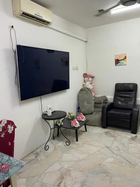 Rumah Teres 2 Tingkat untuk Dijual di Bangsar (Kuala Lumpur) - Wooi Tatt - Living Room - PropertyGuru.com.my