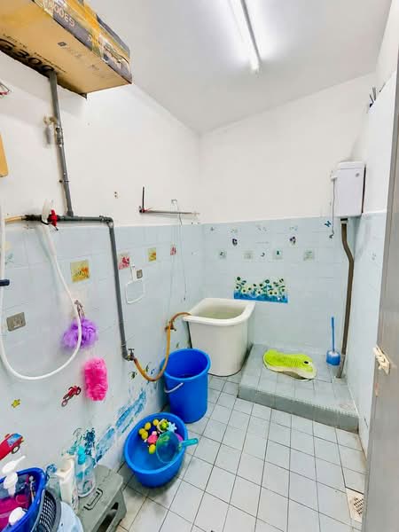 Rumah Teres 1 Tingkat untuk Dijual di Kelana Jaya (Petaling Jaya) - Hazeman Omar - Bathroom - PropertyGuru.com.my