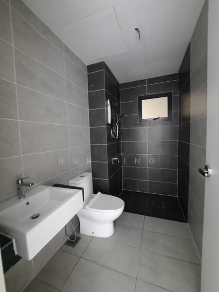 Servis Apartment untuk Dijual di M Oscar - Hun Ling - Bathroom - PropertyGuru.com.my
