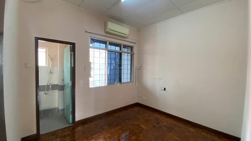 2-storey Terraced House for Rent in Bandar Sri Damansara (Selangor) - Ethan Loke - Bathroom - PropertyGuru.com.my