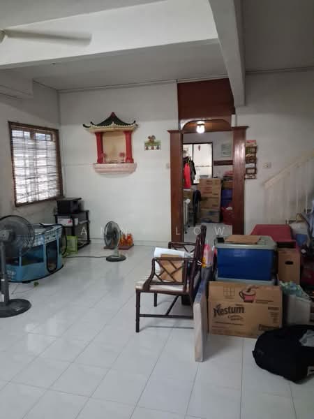 Rumah Teres 2 Tingkat untuk Dijual di Usj 1 (Subang Jaya) - Anny Low - Living Room - PropertyGuru.com.my