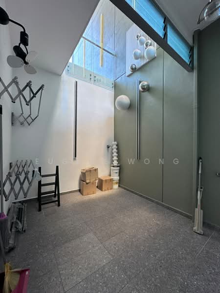 Rumah Teres 3 Tingkat untuk Dijual di Bandar Putra Permai (Seri Kembangan) - Eugene Wong - Entrance - PropertyGuru.com.my