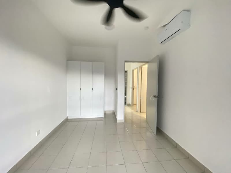 Condominium for Rent at Idaman Bukit Jelutong - Emily Kho - Bedroom - PropertyGuru.com.my