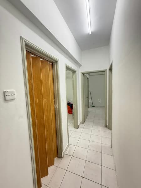 Condominium for Rent at Vista Millennium Condominium - Julisyazwani @ Wani - Corridor - PropertyGuru.com.my