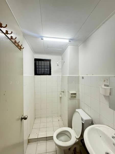 Condominium for Rent at Vista Millennium Condominium - Julisyazwani @ Wani - Bathroom - PropertyGuru.com.my