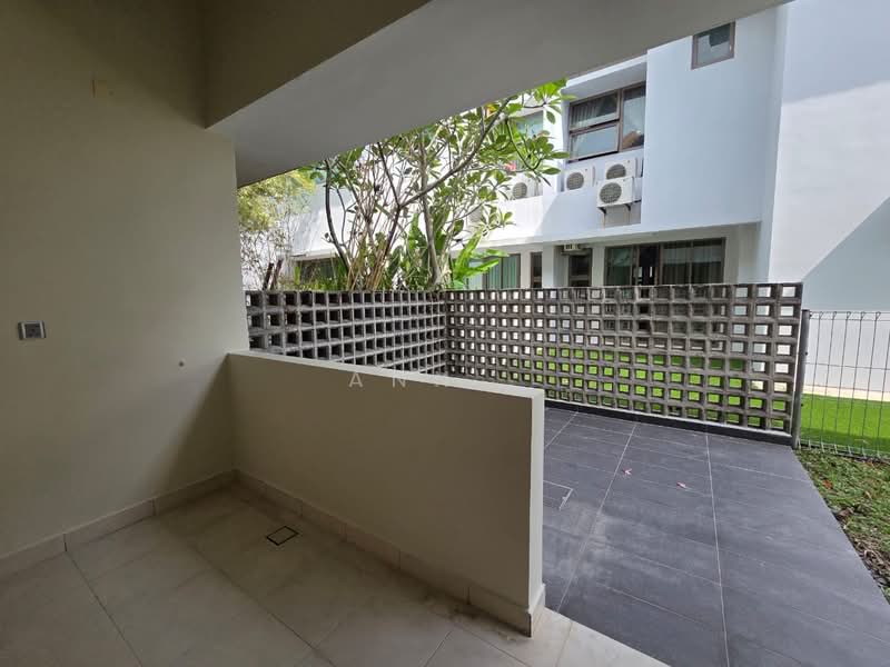 Rumah Berkembar untuk Dijual di East Ledang (Iskandar Puteri (Nusajaya)) - Ann . - Balcony - PropertyGuru.com.my