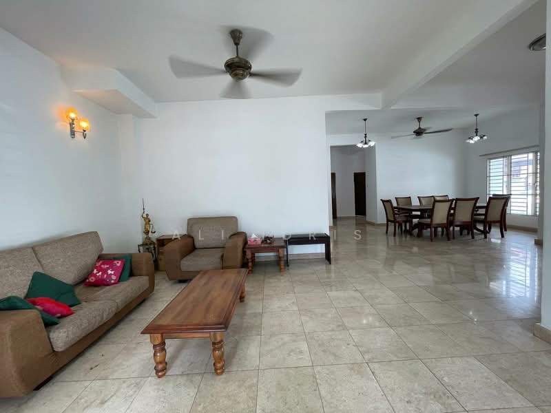 Rumah Berkembar untuk Dijual di Usj 3a (Subang Jaya) - Ali Idris - Living Room - PropertyGuru.com.my