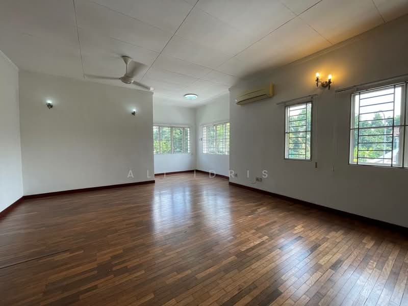 Rumah Berkembar untuk Dijual di Usj 3a (Subang Jaya) - Ali Idris - Living Room - PropertyGuru.com.my