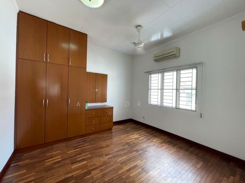 Rumah Berkembar untuk Dijual di Usj 3a (Subang Jaya) - Ali Idris - Bedroom - PropertyGuru.com.my