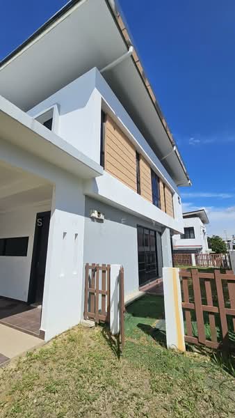 Rumah Berkembar untuk Disewa di Setia Ecohill (Semenyih) - Sunnie Yee - Exterior - PropertyGuru.com.my