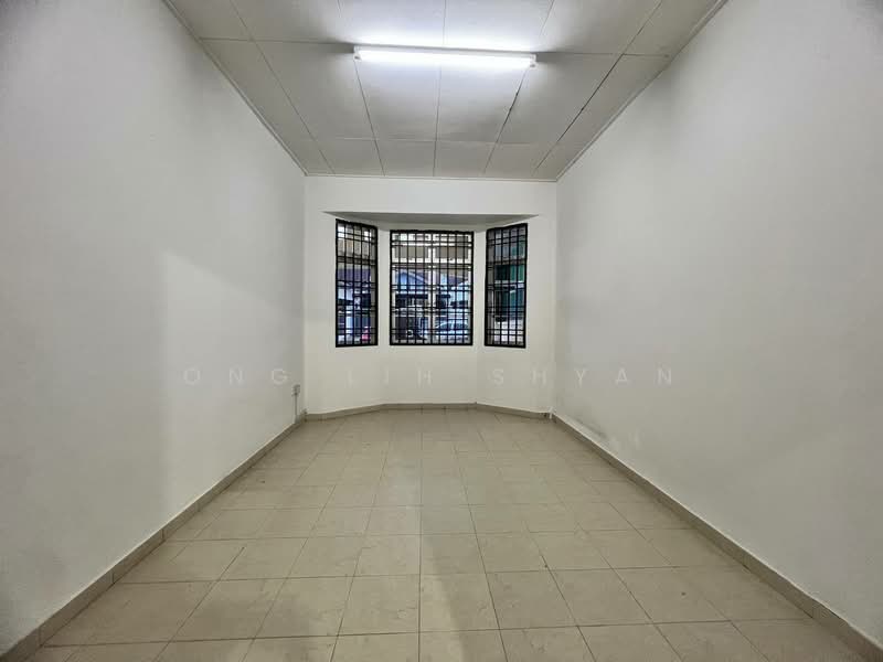 1-storey Terraced House for Sale in Bandar Putra (Kulai) - Ong Lih Shyan - Interior - PropertyGuru.com.my