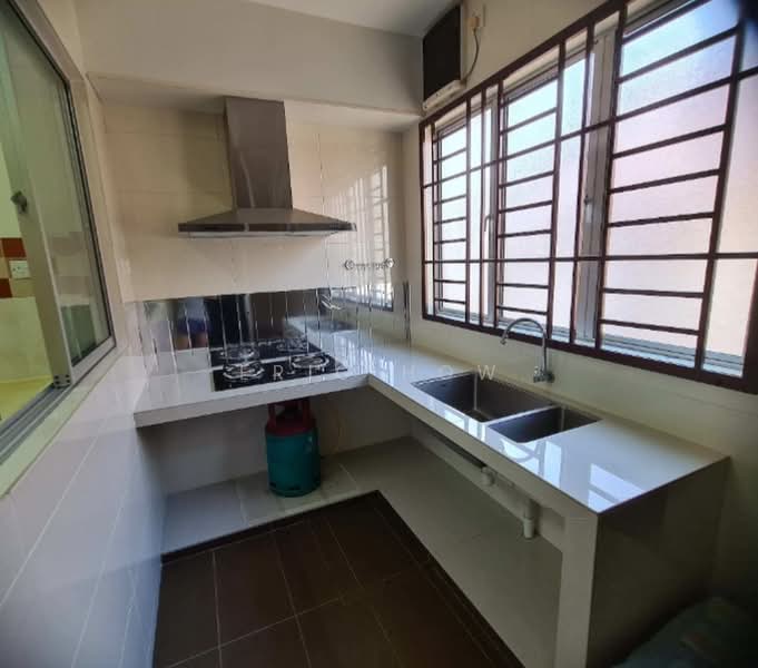 2-storey Terraced House for Sale in Bandar Puteri Puchong (Puchong) - Eric How - Kitchen - PropertyGuru.com.my