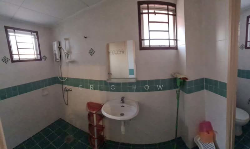 2-storey Terraced House for Sale in Bandar Puteri Puchong (Puchong) - Eric How - Bathroom - PropertyGuru.com.my