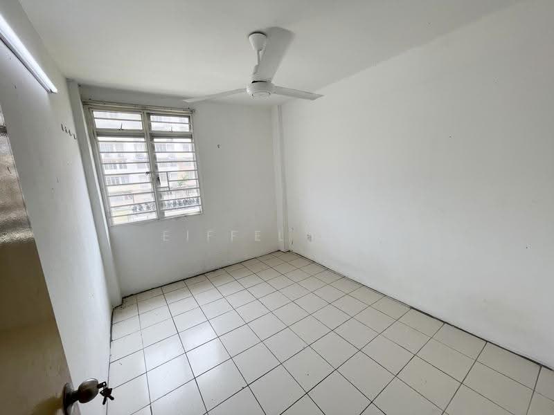 Apartment for Rent at Apartment Taman Topaz - Eiffel Lai - Interior - PropertyGuru.com.my