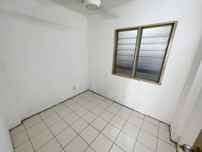 Apartment for Rent at Apartment Taman Topaz - Eiffel Lai - Interior - PropertyGuru.com.my