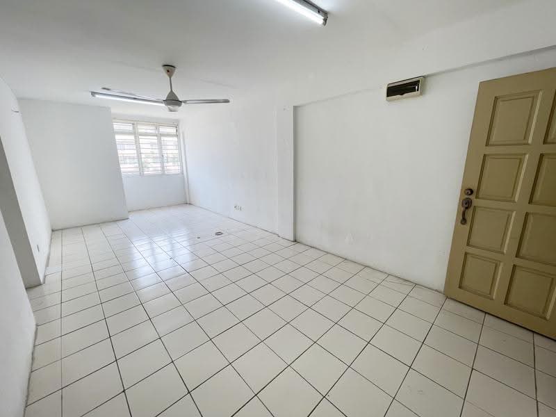 Apartment for Rent at Apartment Taman Topaz - Eiffel Lai - Interior - PropertyGuru.com.my