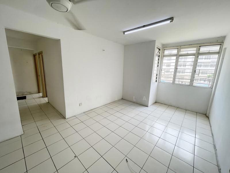 Apartment for Rent at Apartment Taman Topaz - Eiffel Lai - Interior - PropertyGuru.com.my