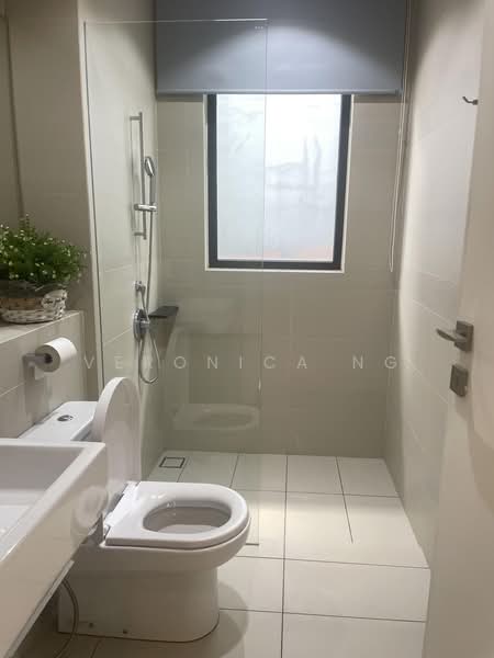 Rumah Teres 2.5 Tingkat untuk Dijual di Serdang (Seri Kembangan) - Veronica Ng - Bathroom - PropertyGuru.com.my