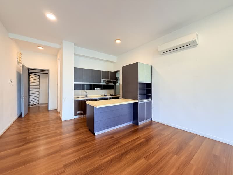 Servis Apartment untuk Dijual di The Loft @ KK Times Square - Yvonne Sak - Kitchen - PropertyGuru.com.my